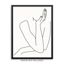 Minimalist Line Drawing Art Print Woman's Body Shape Fashion Poster